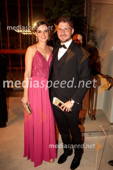  Maša Kramar, Odvetniška pisarna Senica & partnerji, d.o.o;  Matija Urankar, Odvetniška pisarna Senica & partnerji, d.o.o71. Ljubljana Festival svečano zaključil Gewandhaus orkester Leipzig