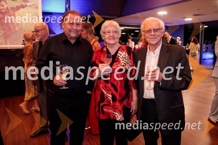 Darko  Brlek, direktor in umetniški vodja, Festival Ljubljana;  ... ;  ... 71. Ljubljana Festival svečano zaključil Gewandhaus orkester Leipzig