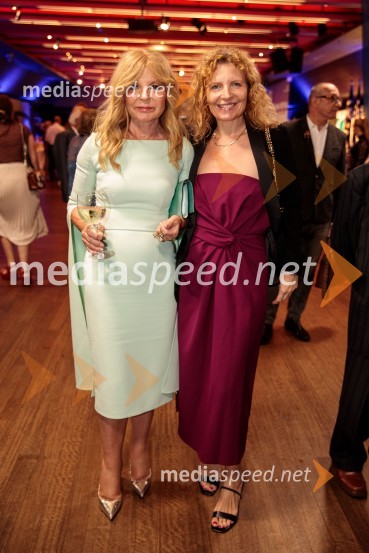  Darja Kuhar Kotnik, soustanoviteljica in podpredsednica Društva za zdravje naroda; mag. Tadeja Kuhar, predstavnica Državne revizijske komisije za odnose z javnostmi71. Ljubljana Festival svečano zaključil Gewandhaus orkester Leipzig