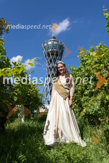  Lucija Šetar, Vinska kraljica Lendave44. Lendavska trgatev