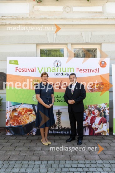  Martina  Bukovec, direktorica, Zavod za turizem in razvoj Lendava;  Janez Magyar, župan, Občina Lendava44. Lendavska trgatev