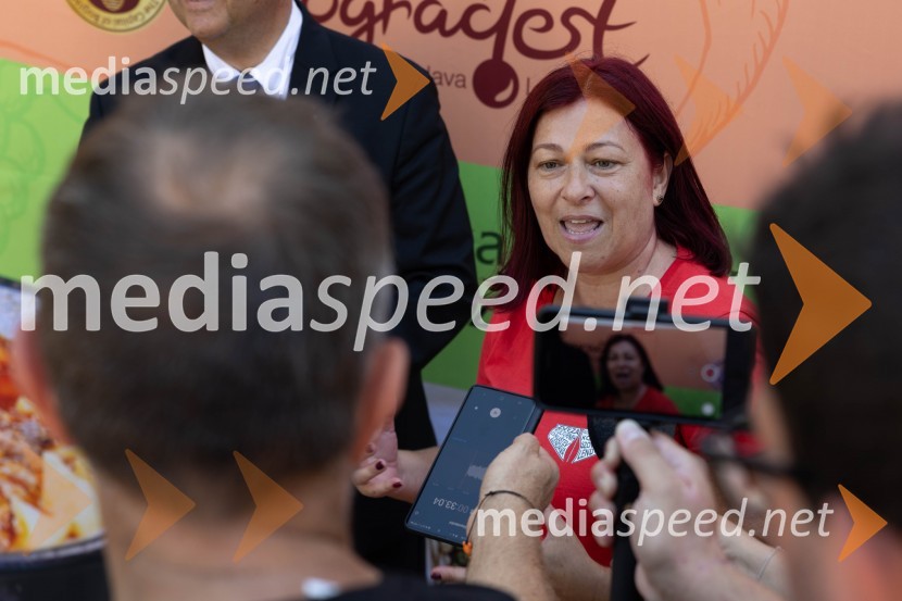  Elvira Vaupotič Göncz, predsednica, Zveze kulturnih društev Lendava44. Lendavska trgatev