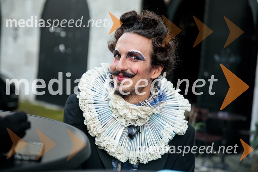 Tatovi podob, zavod EmanatPredstavitev 68. sezone Slovenskega mladinskega gledališča Ljubljana