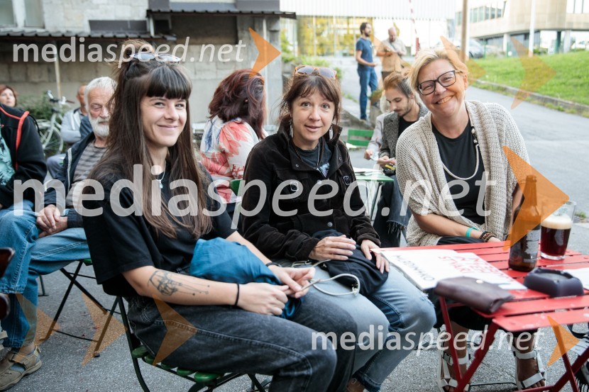  Jera Topolovec, Asistentka vodenja na festivalu MENT Ljubljana;  Janja Majzelj, igralka; mag. Neda Rusjan Bric, vsestranska gledališka ustvarjalkaPredstavitev 68. sezone Slovenskega mladinskega gledališča Ljubljana