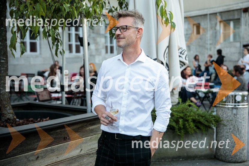  Tibor Mihelič Syed, direktor, Slovensko mladinsko gledališčePredstavitev 68. sezone Slovenskega mladinskega gledališča Ljubljana