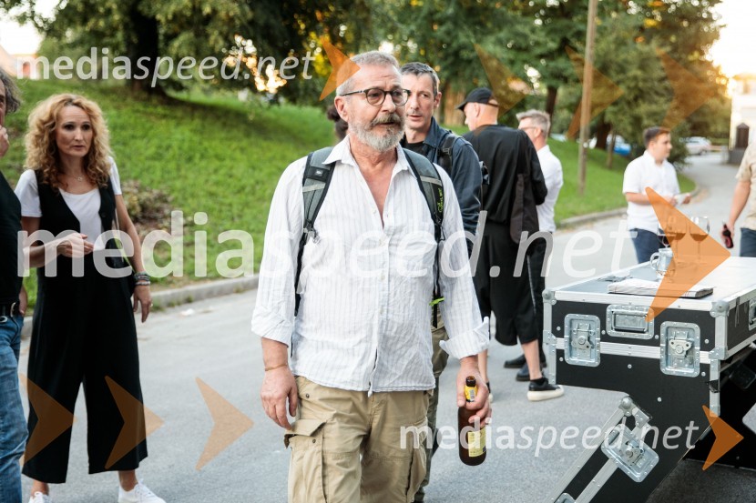  Željko Hrs, igralecPredstavitev 68. sezone Slovenskega mladinskega gledališča Ljubljana