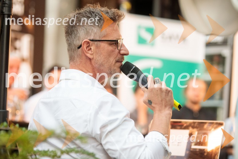  Tibor Mihelič Syed, direktor, Slovensko mladinsko gledališčePredstavitev 68. sezone Slovenskega mladinskega gledališča Ljubljana