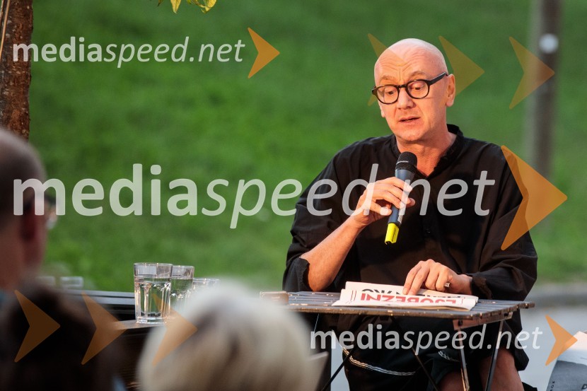  Goran Injac, umetniški vodja, Slovensko mladinsko gledališčePredstavitev 68. sezone Slovenskega mladinskega gledališča Ljubljana