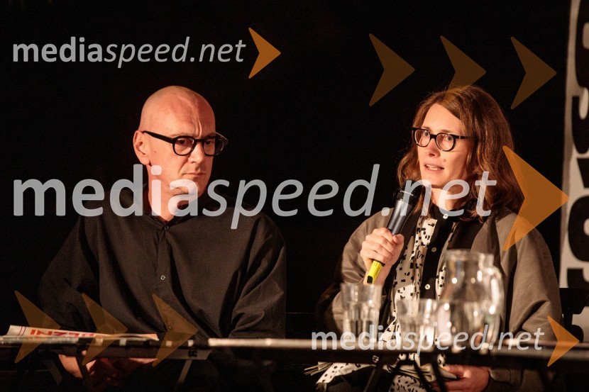  Goran Injac, umetniški vodja, Slovensko mladinsko gledališče;  Urška Brodar, dramaturginja, Slovensko mladinsko gledališčePredstavitev 68. sezone Slovenskega mladinskega gledališča Ljubljana