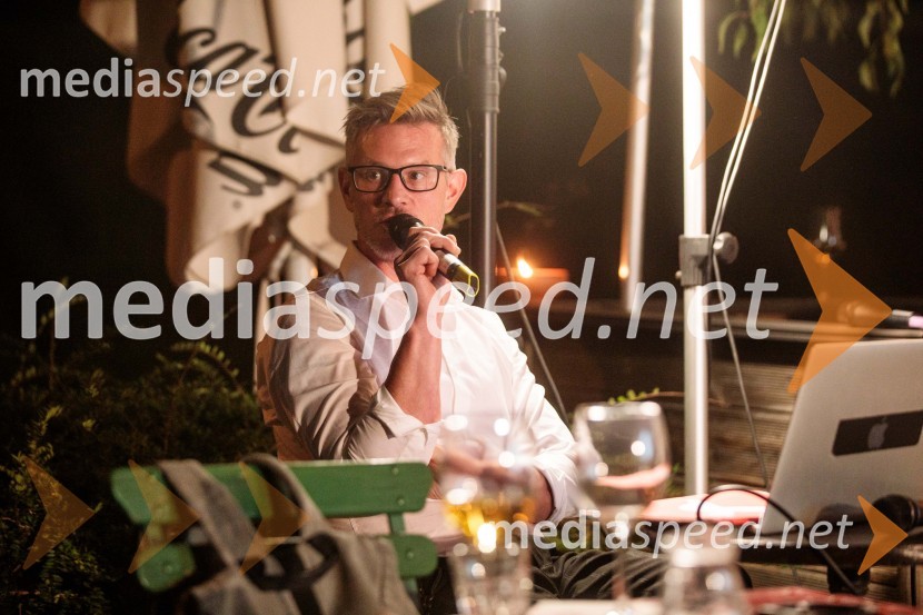  Tibor Mihelič Syed, direktor, Slovensko mladinsko gledališčePredstavitev 68. sezone Slovenskega mladinskega gledališča Ljubljana