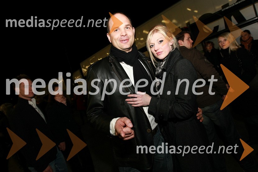 Tomaž Kodrič, namestnik driektorja podjetja KMAG d.d. in punca TeaIl Divo, koncert v Hali Tivoli