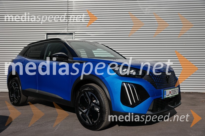 Drzni in okretni SUV PEUGEOT 2008, predstavitev