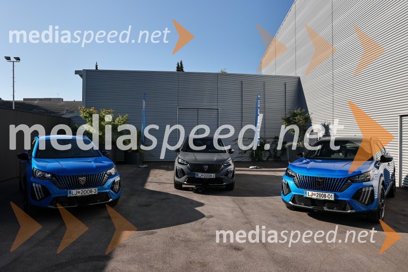 Drzni in okretni SUV PEUGEOT 2008, predstavitev