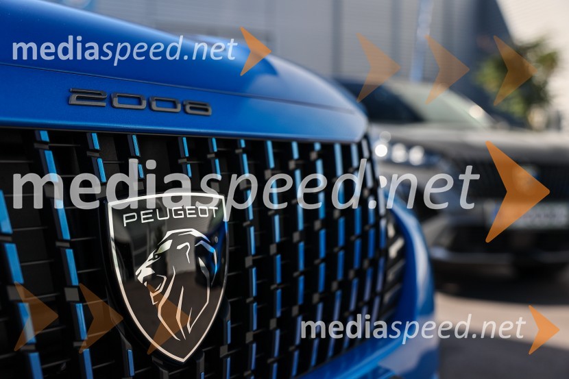 Drzni in okretni SUV PEUGEOT 2008, predstavitev