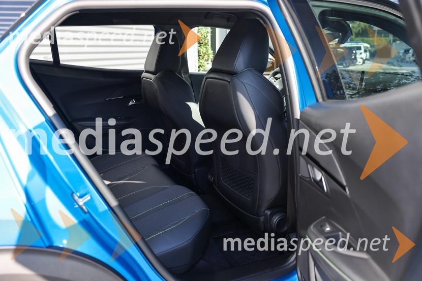 Drzni in okretni SUV PEUGEOT 2008, predstavitev