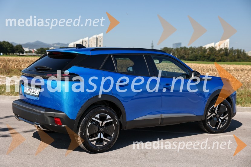 Drzni in okretni SUV PEUGEOT 2008, predstavitev