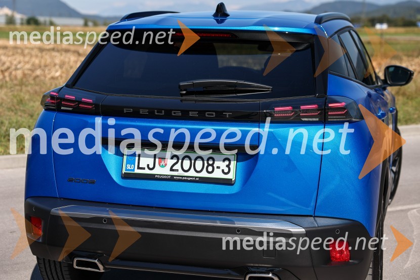 Drzni in okretni SUV PEUGEOT 2008, predstavitev