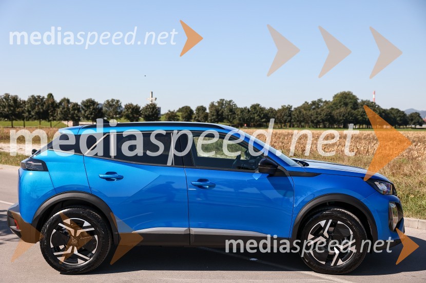 Drzni in okretni SUV PEUGEOT 2008, predstavitev