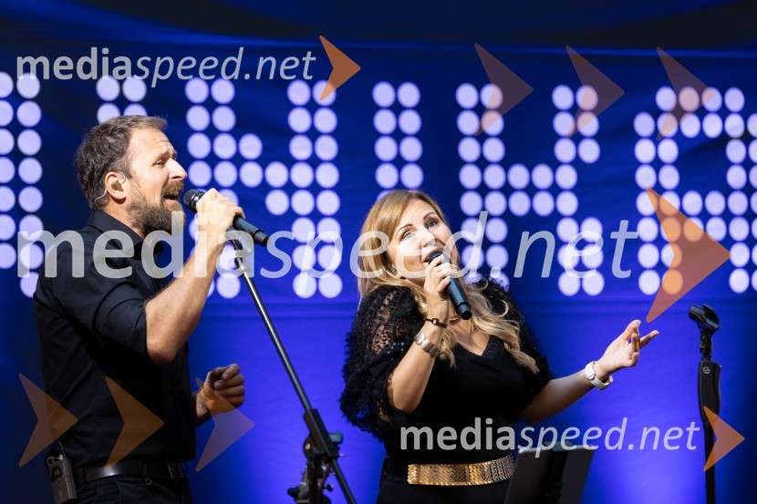 Slovo poletju s koncertom Ansambla Unikat v Citycentru Celje