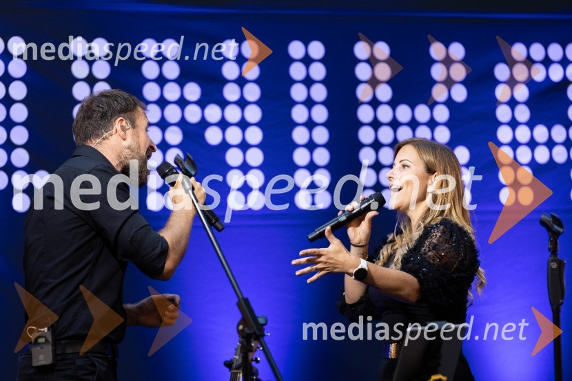 Slovo poletju s koncertom Ansambla Unikat v Citycentru Celje