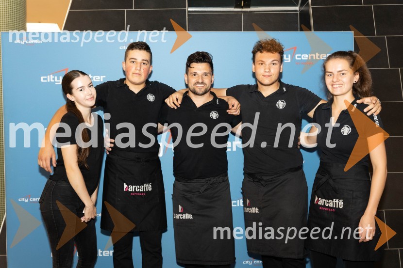 Slovo poletju s koncertom Ansambla Unikat v Citycentru Celje