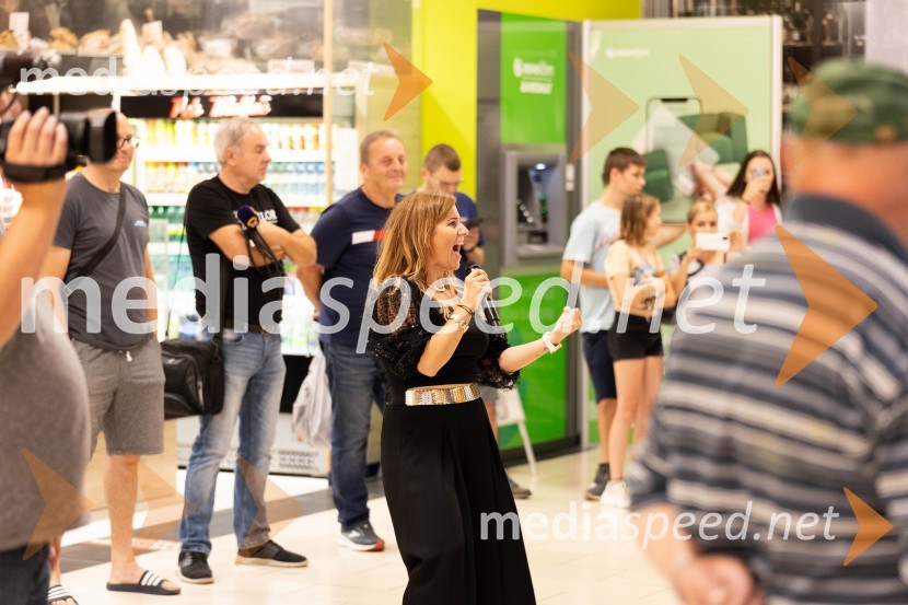 Slovo poletju s koncertom Ansambla Unikat v Citycentru Celje