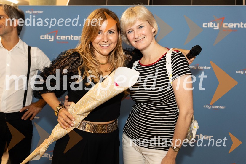 Slovo poletju s koncertom Ansambla Unikat v Citycentru Celje