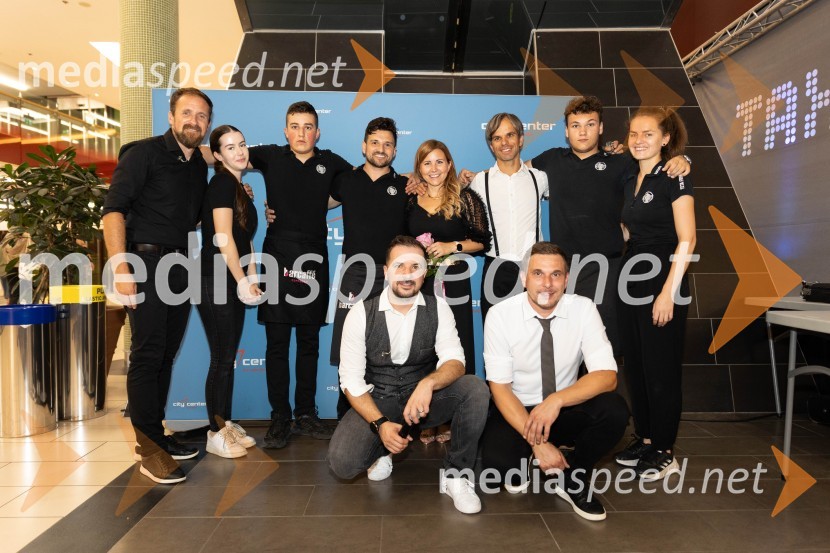 Slovo poletju s koncertom Ansambla Unikat v Citycentru Celje