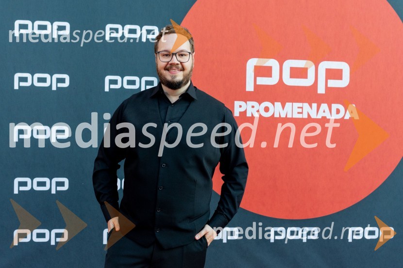  Sašo Stare, stand up komik, voditeljPOP promenada 2023