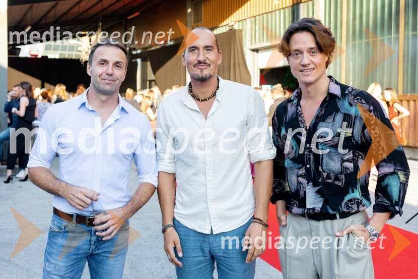  ... ;  Vid  Valič, stand-up komik, voditelj;  Domen Valič, igralecPOP promenada 2023