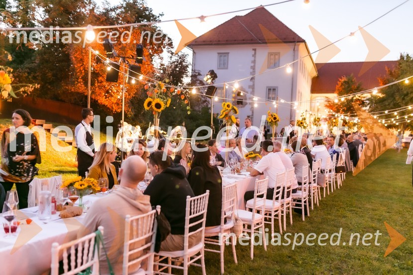 Kranjska dolga miza 2023