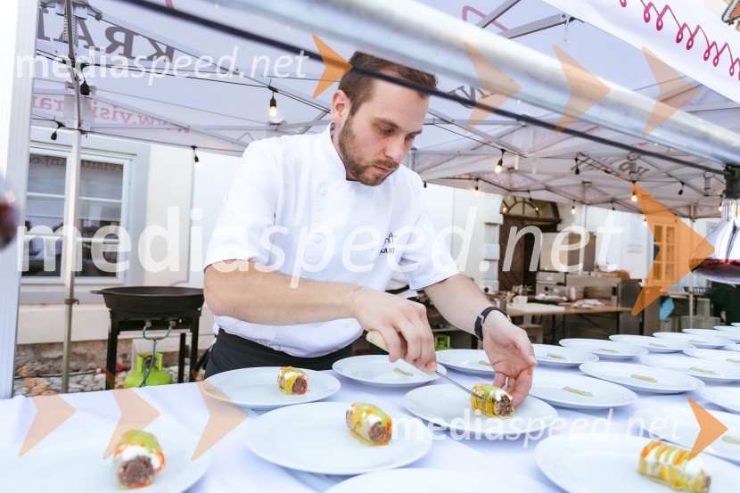 Kranjska dolga miza 2023