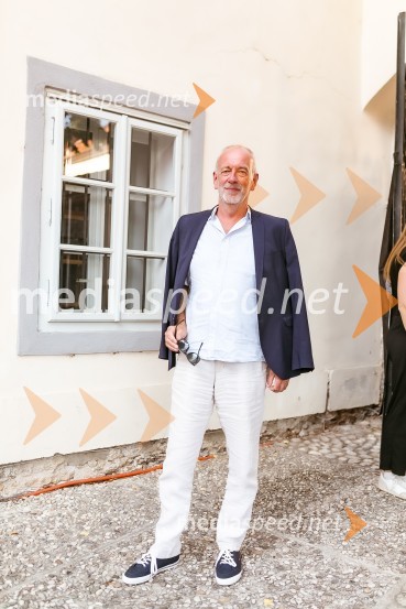 Kranjska dolga miza 2023