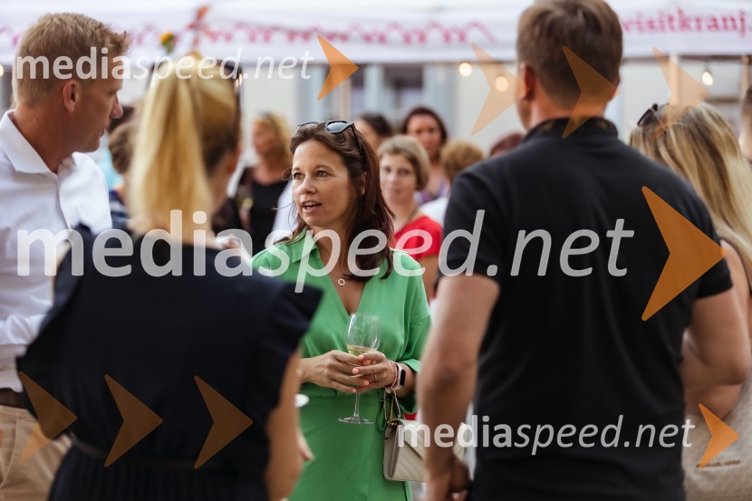 Kranjska dolga miza 2023