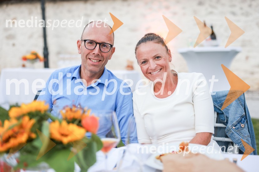 Kranjska dolga miza 2023