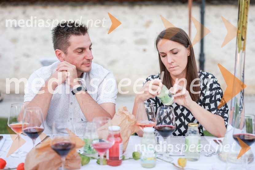 Kranjska dolga miza 2023