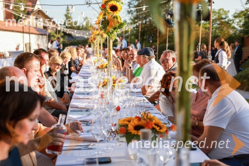 Kranjska dolga miza 2023