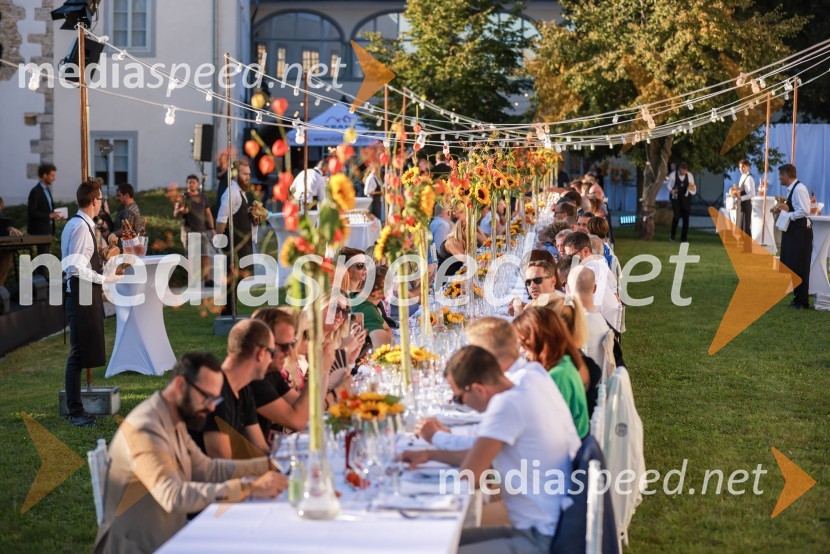 Kranjska dolga miza 2023