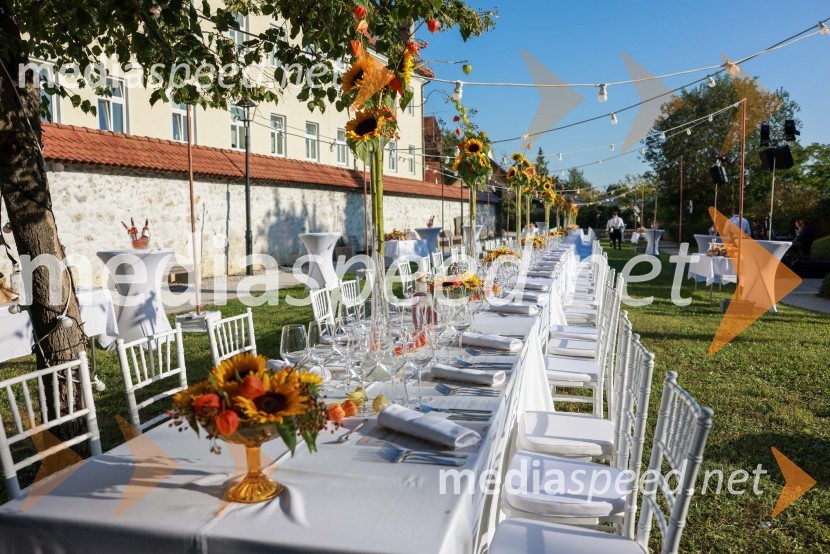 Kranjska dolga miza 2023