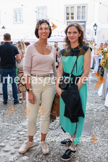  Zala Andrina Razinger, Riko Ribnica, asistentka v PR;  ... Kranjska dolga miza 2023