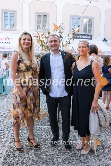  Katja Štruc, vodja kabineta MO Kranj;  Klemen Malovrh, direktor, Zavod za turizem Kranj;  ... Kranjska dolga miza 2023