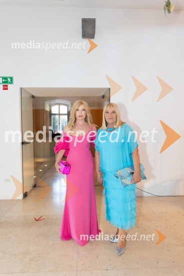  Darja Kuhar Kotnik, soustanoviteljica in podpredsednica Društva za zdravje naroda;  Flory  Banovac,  članica Lions kluba Ljubljana Rožnik in članica Sveta izolske bolnišniceKatalonski nacionalni dan La Diada združen z dobrodelno prireditvijo »OBJEM«