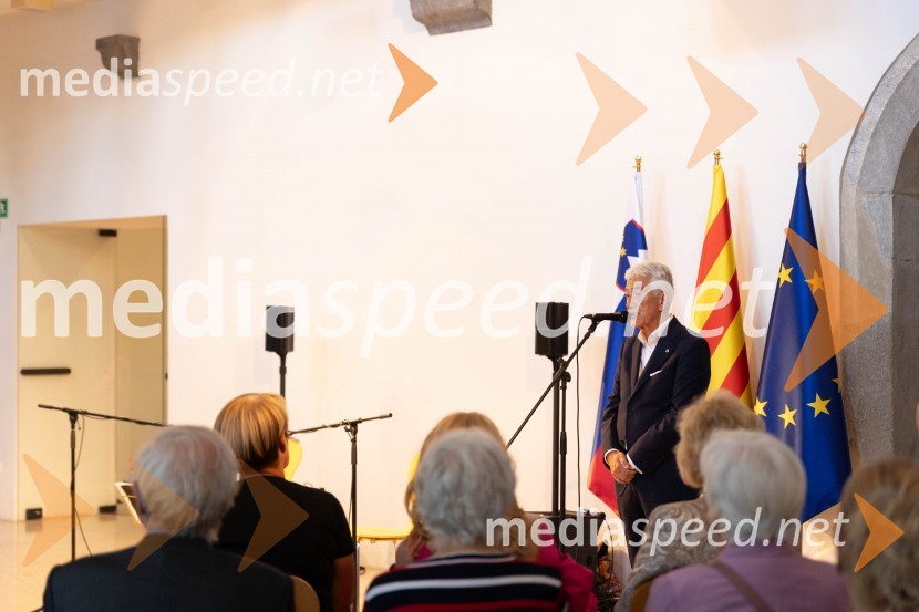  Rajko Kotnik, poslovni direktor Cankarjevega doma, dosedanji predsednik Lions kluba Ljubljana RožnikKatalonski nacionalni dan La Diada združen z dobrodelno prireditvijo »OBJEM«