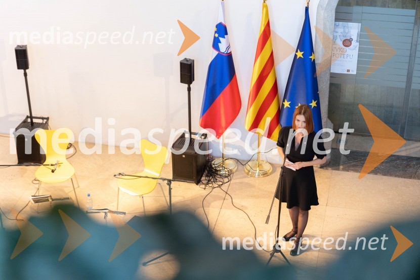  Krystyna Schreiber, predstavnica Vlade Katalonije za države srednje EvropeKatalonski nacionalni dan La Diada združen z dobrodelno prireditvijo »OBJEM«