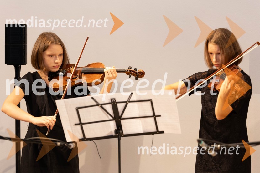  Sofiia Kiselak;  Anya KiselakKatalonski nacionalni dan La Diada združen z dobrodelno prireditvijo »OBJEM«