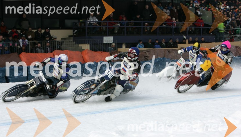 Younir Bazeev in Nikolaj Krasnikov (oba Rusija), Per Anders Lindstroem (Švedska) in Maksim Zakharov (Rusija)
 
SPEEDWAY NA LEDU, polfinale svetovnega prvenstva posameznikov, 2. dirka