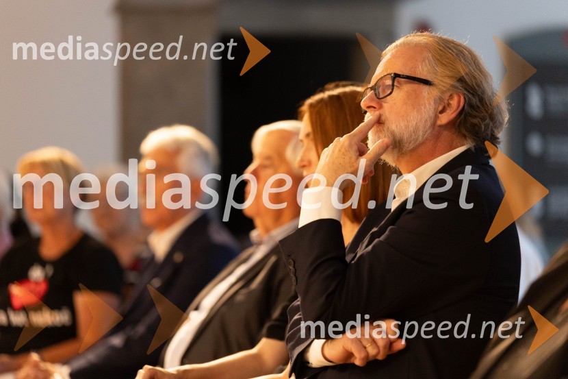  Juan Arístegui Laborde, veleposlanik Kraljevine ŠpanijeKatalonski nacionalni dan La Diada združen z dobrodelno prireditvijo »OBJEM«