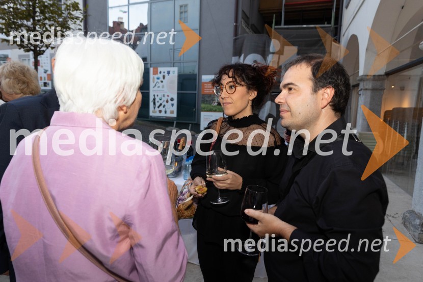  Kitarista -  Duet Ribera SabatKatalonski nacionalni dan La Diada združen z dobrodelno prireditvijo »OBJEM«