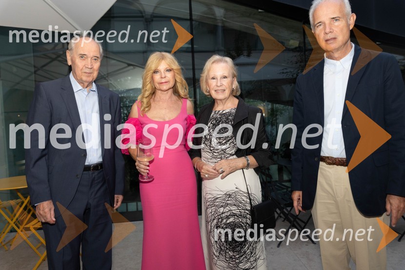  Rafko Irgolič, pevec;  Darja Kuhar Kotnik, soustanoviteljica in podpredsednica Društva za zdravje naroda;  Nada  Irgolič, mag. farmacije;  Igor Irgolič, FurgulaKatalonski nacionalni dan La Diada združen z dobrodelno prireditvijo »OBJEM«