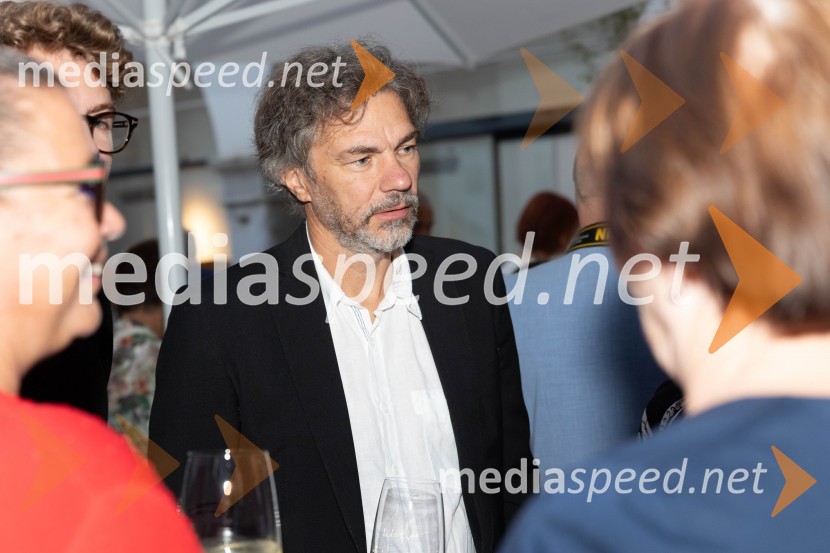  Gregor Godeša, višji državni odvetnikKatalonski nacionalni dan La Diada združen z dobrodelno prireditvijo »OBJEM«